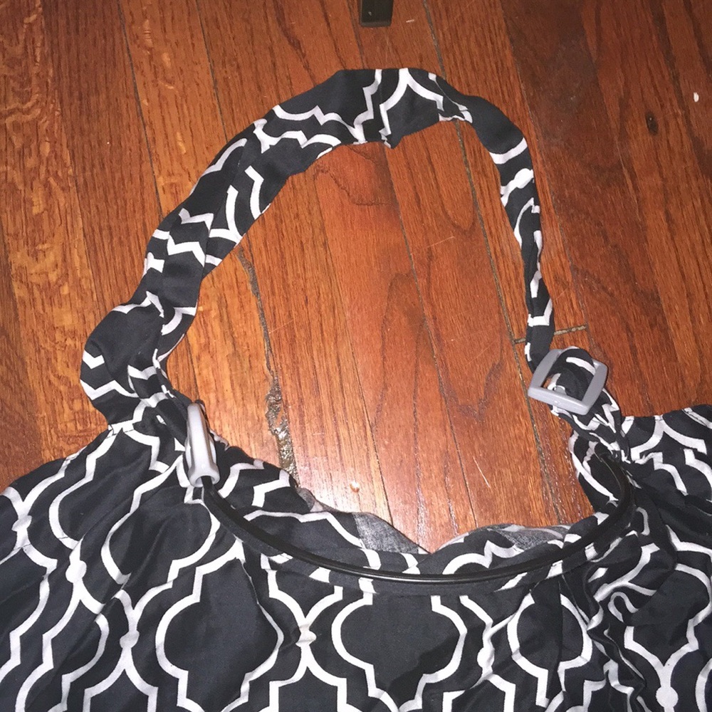 Boppy Nursing Cover - Picture 4 of 4